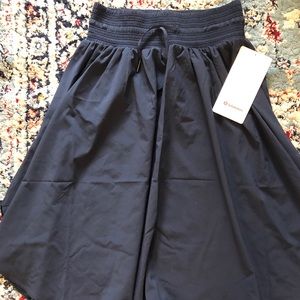 NWT lulu everyday skirt